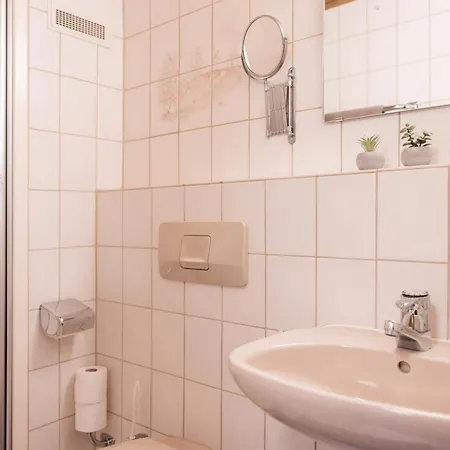 Schoene Fuer 6-8 Personen Bei Zum Huettenklaus * Bad Hindelang